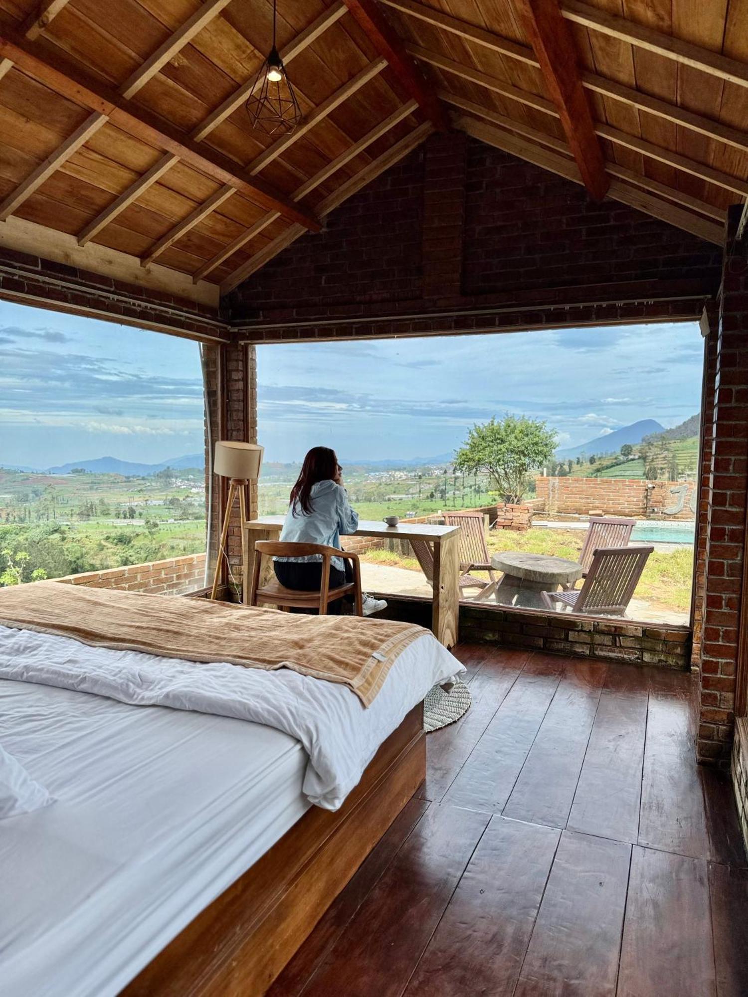 Jolotundo Lodge Banjarnegara Экстерьер фото