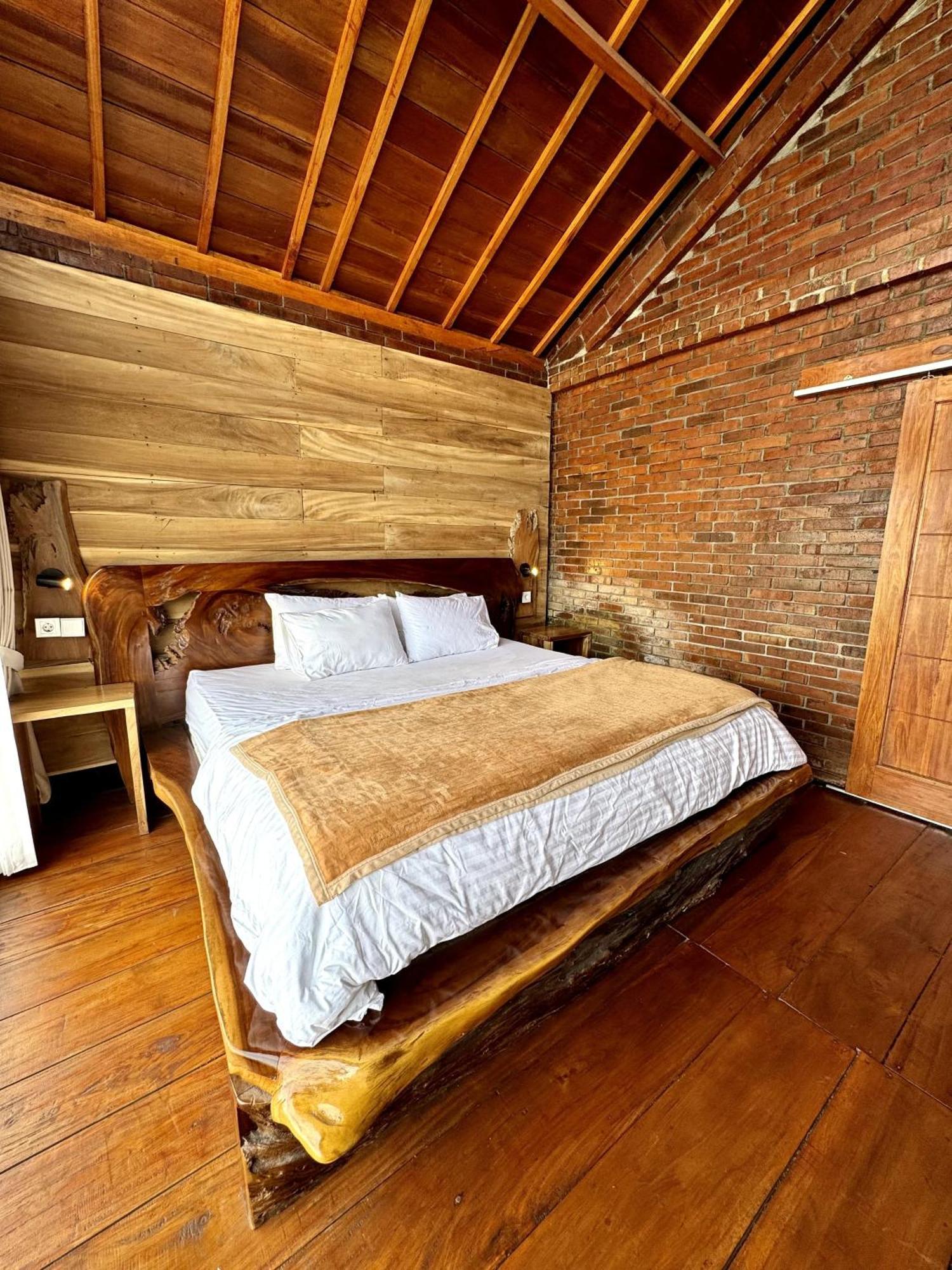 Jolotundo Lodge Banjarnegara Экстерьер фото